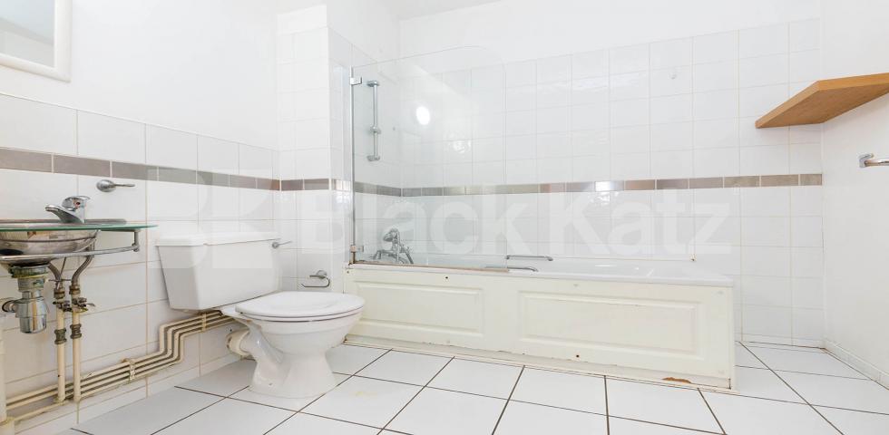 			2 Bedroom, 1 bath, 1 reception Apartment			 SPRINGFIELD HOUSE LOFTS-TYSSEN STREET, DALSTON/HAGGERSTON